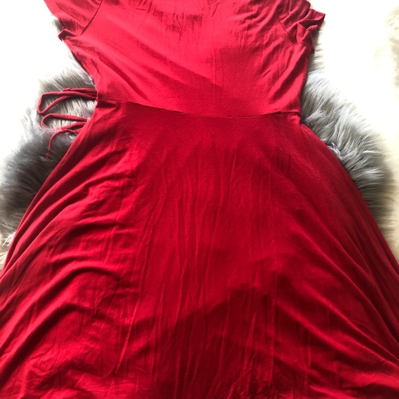 Red Dress - Medium - Picture 4 of 4
